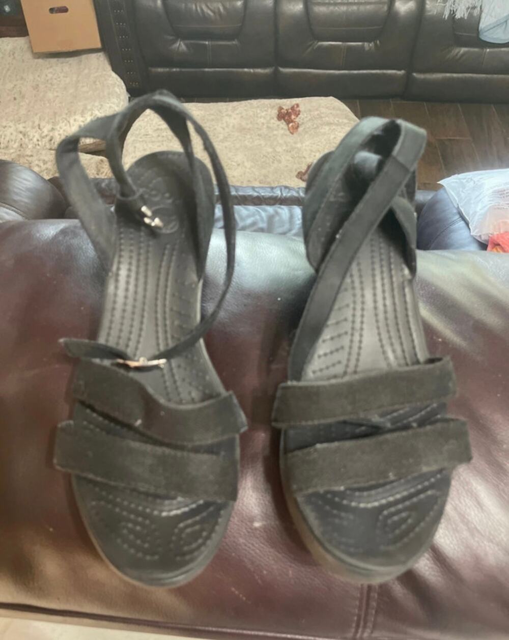 Women’s crocs wedges black size 9.5 straps